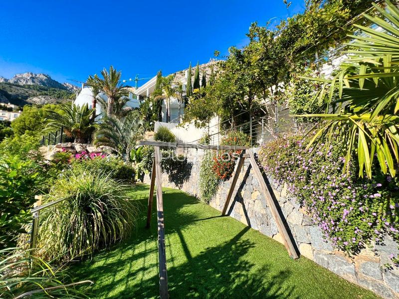 Foto cc3d470a-d059-4c38-b7d3-be280da72055. Maison dans Mascarat Altea