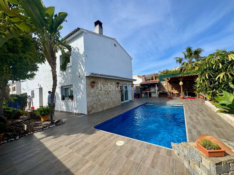 Foto eb303067-4326-42a8-8cb9-5ca5397bc283. Casa a Cometa Calp