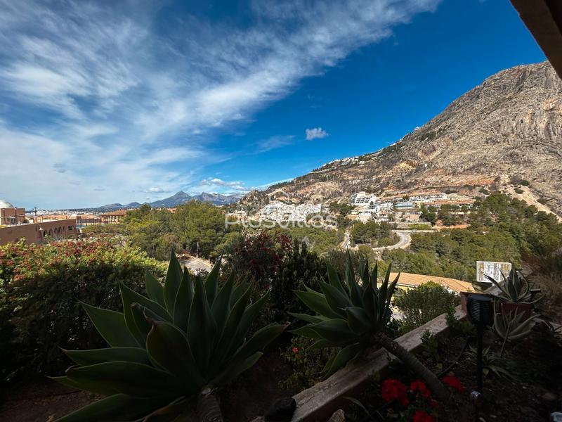 Foto 55e382bc-2e78-466b-80f6-e8b1efefc93c. Apartament a Mascarat Altea