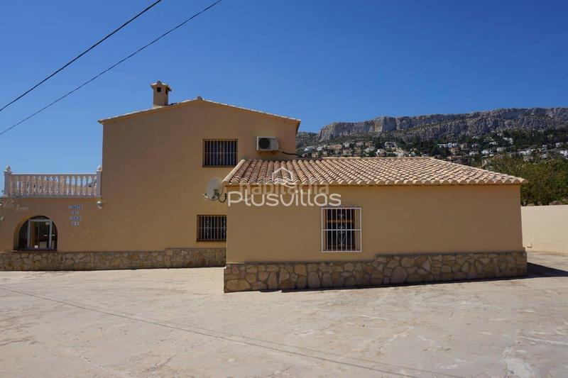 Foto b18425a3-cc2e-4646-b119-1e5fd45c0b19. Maison dans Canuta Calp