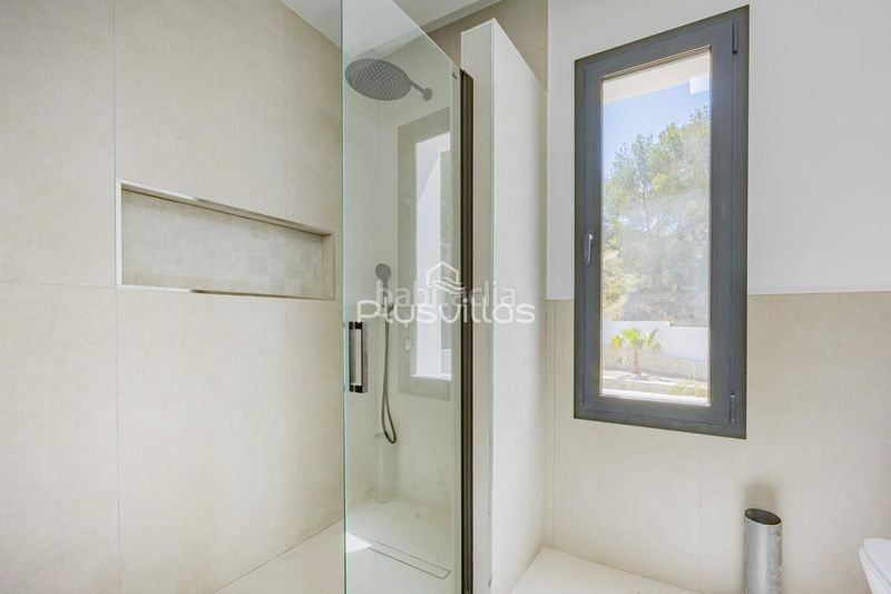 Foto 402b4dc7-7695-4994-8433-9796d1216457. Casa en La Fustera Benissa