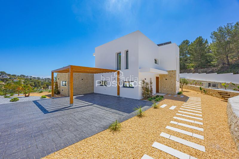Foto 9b46f164-e44a-4401-9271-ae842ce83bce. Casa en La Fustera Benissa