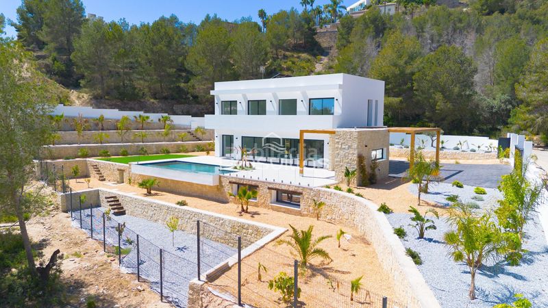 Foto fa4b2ed4-c8fd-4385-befa-21069483332f. Casa en La Fustera Benissa