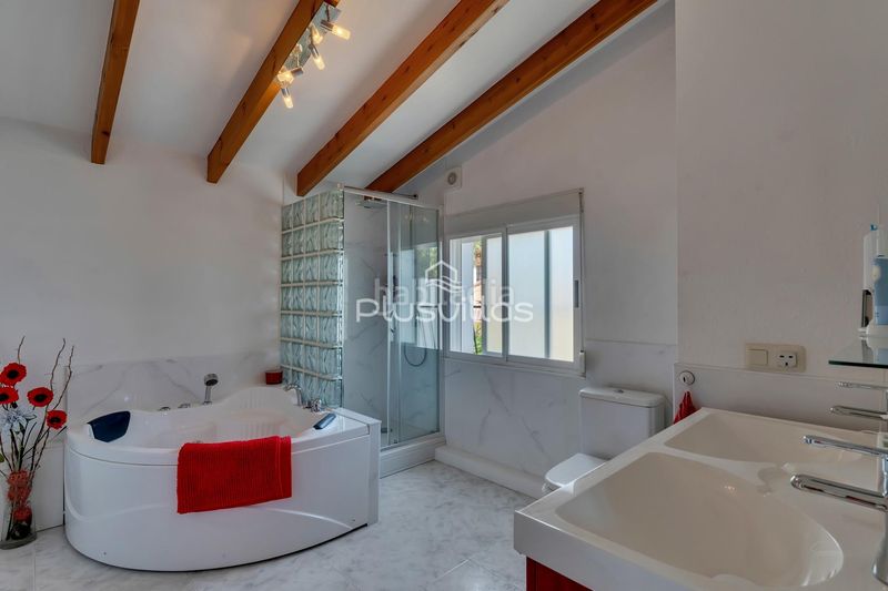 Foto 2d74c8cc-65d1-453d-9616-675c89d55c8f. Casa a Benicolada - Las Adelfas Calp