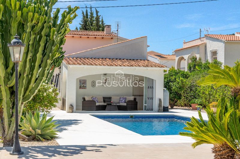 Foto 4a150a0f-caa6-4385-89fe-4da39e0e188f. Casa a Benicolada - Las Adelfas Calp
