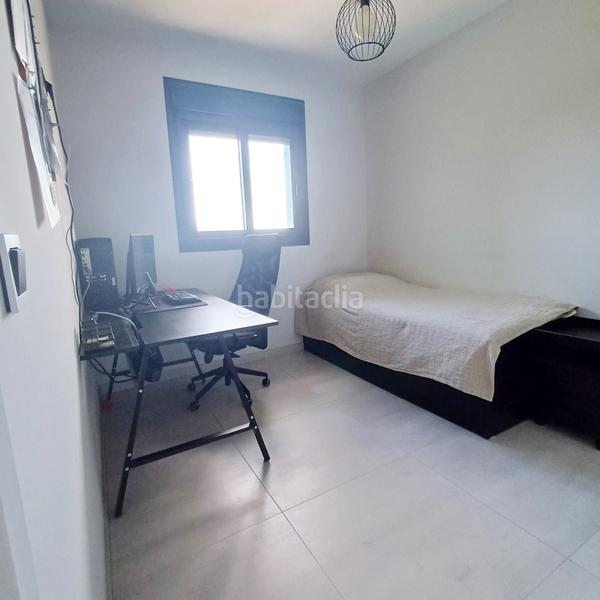 Foto efa2bb3d-01e7-4b06-bd98-7ac9f6544561. Apartamento en Levante Alto Benidorm