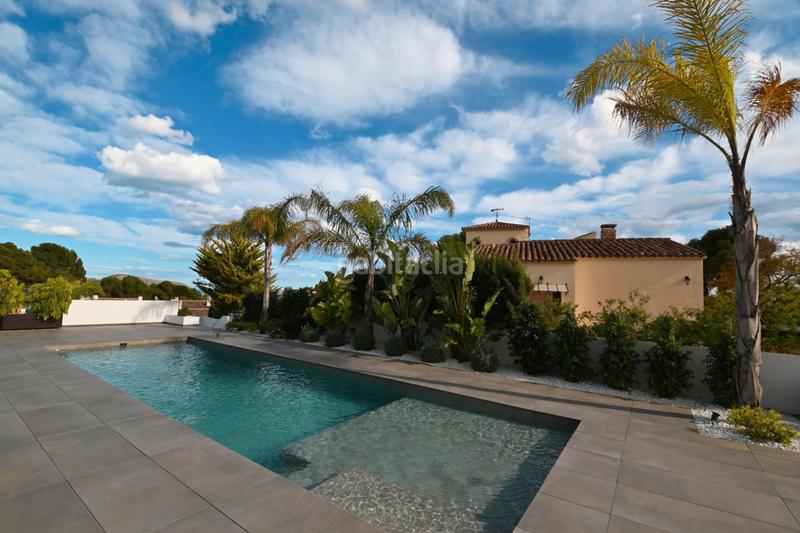 Foto b9f65a8b-b80d-4b22-94f6-cea10c9436b1. Casa a Casco Urbano Moraira