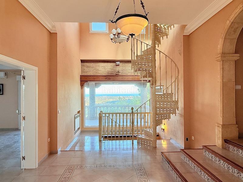 Foto d07fa089-8b6e-4f26-bff2-4240a8b2f23d. Casa en Pedreguer