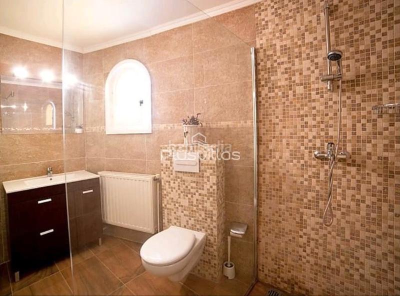 Foto 0e4bc581-8a2c-48f2-8b50-adda3e34a806. House in Canuta Calp