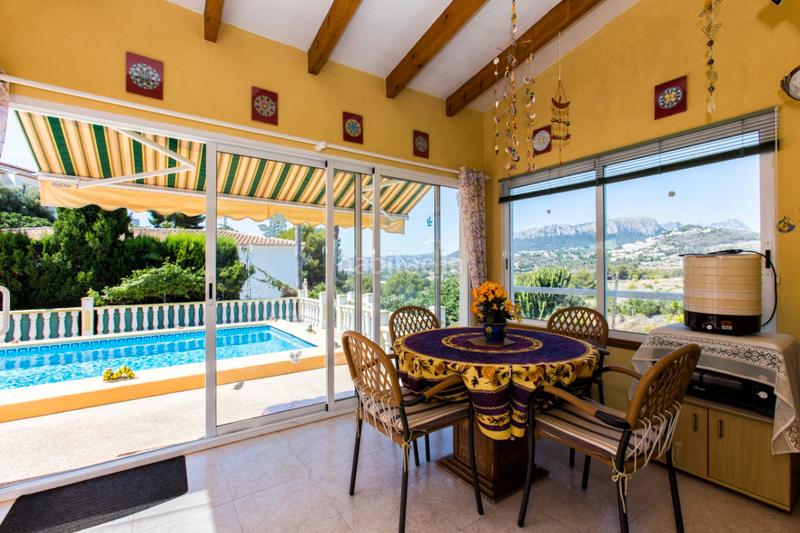 Foto a0f2b242-afb2-43a3-b33b-ebe978882430. Casa in Cometa Calp
