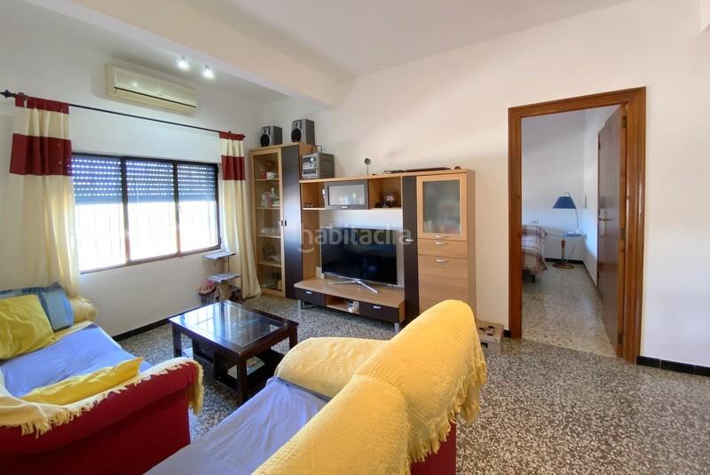 Foto f7fff18b-6ff4-4a0b-860c-c1d1922e7113. Casa a Centro Urbano Dénia