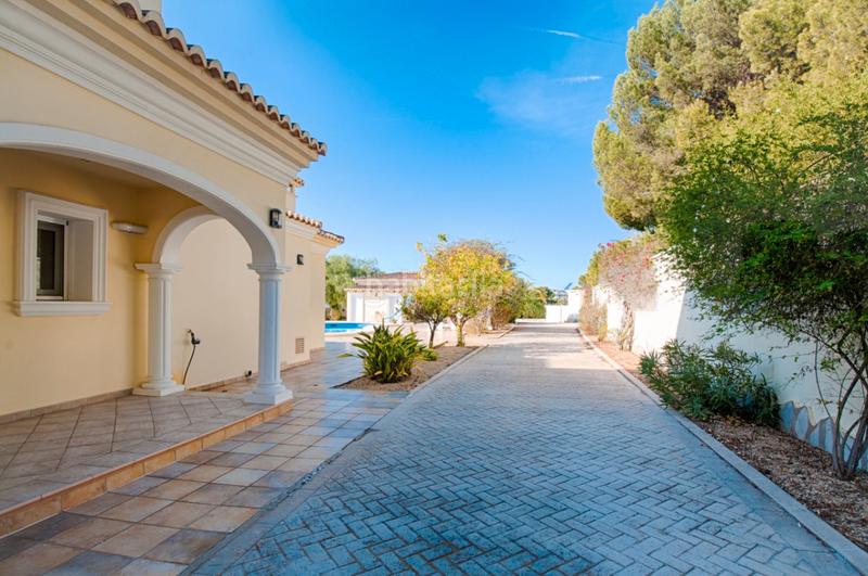 Foto c026c126-e904-4312-8b71-3194eaa4d14b. House in Casco Urbano Moraira