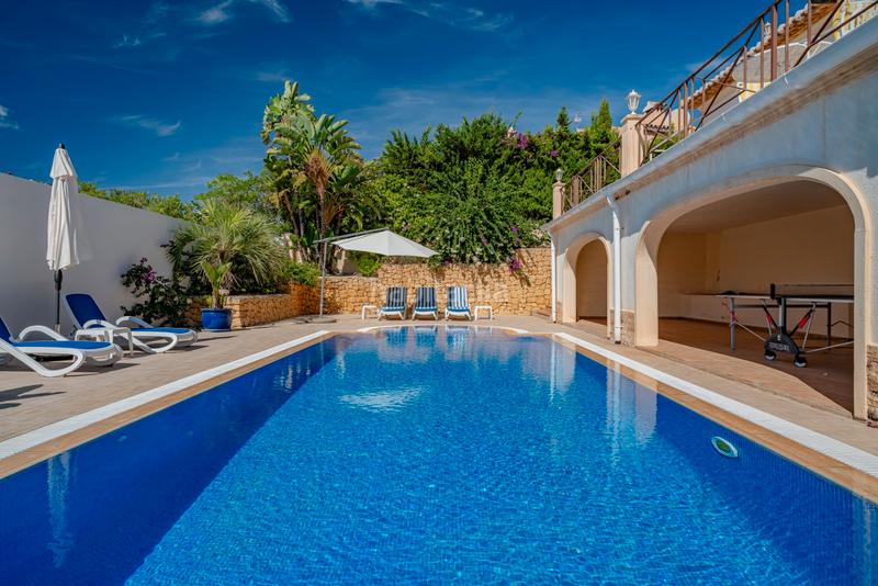 Foto 6c2c0bcf-6f94-4f7d-912d-79e06f31b048. Casa en Casco Urbano Moraira