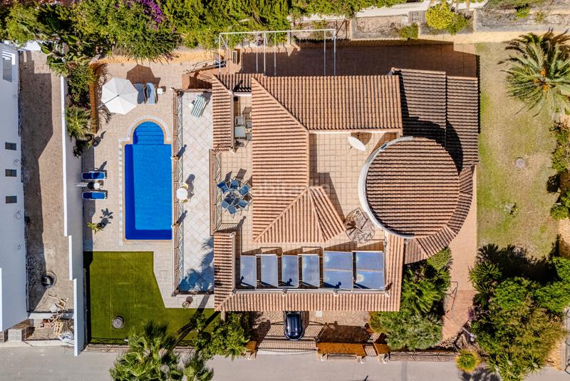 Foto 74e6dcc3-b775-4153-a001-0c0b57baf7f2. Casa en Casco Urbano Moraira