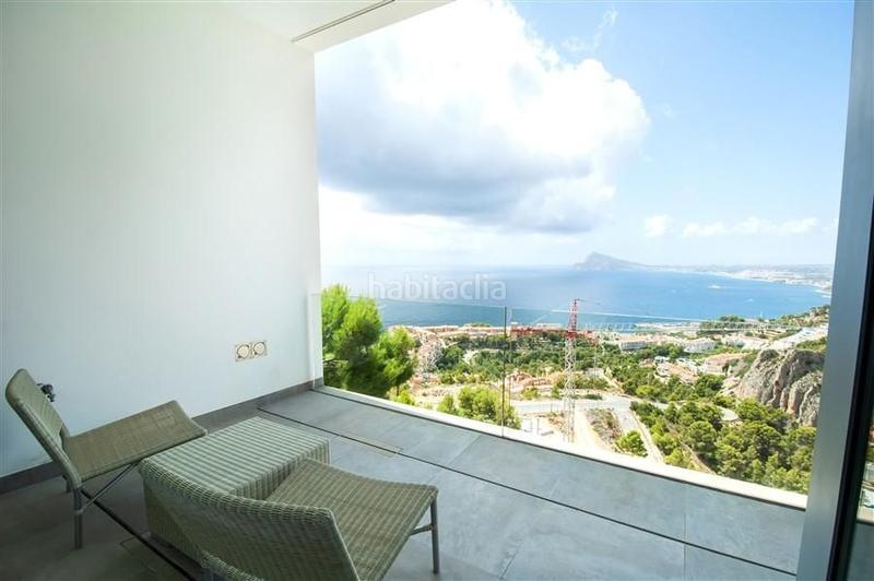 Foto 4f5983a7-bd02-491b-a2bf-8b830adf079b. Casa in Mascarat Altea