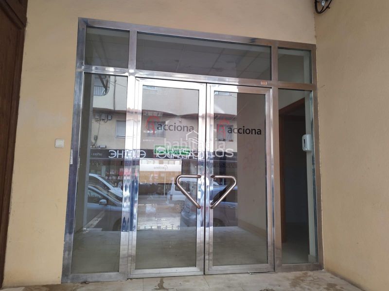 Foto f50a6da3-90fa-429f-bc28-d41ab64f9059. Local comercial a Pueblo Calp