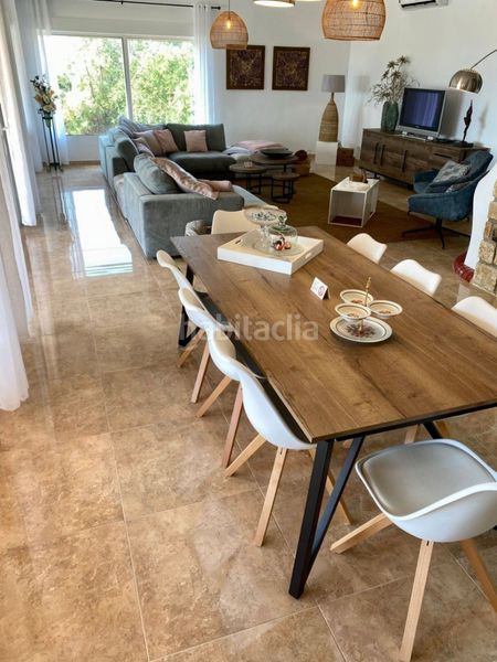 Foto fd59c5da-7c0e-4626-aa4c-6a3a05115bdf. Casa a La Fustera Benissa