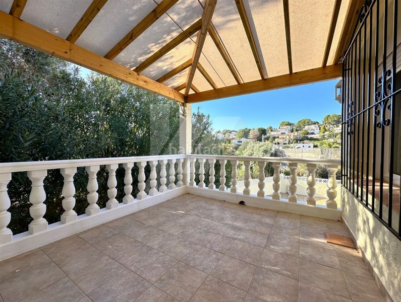 Foto 4531a99d-8f35-4f22-8bb8-bd49653fa3ac. Casa a Cala Advocat-Baladrar Benissa