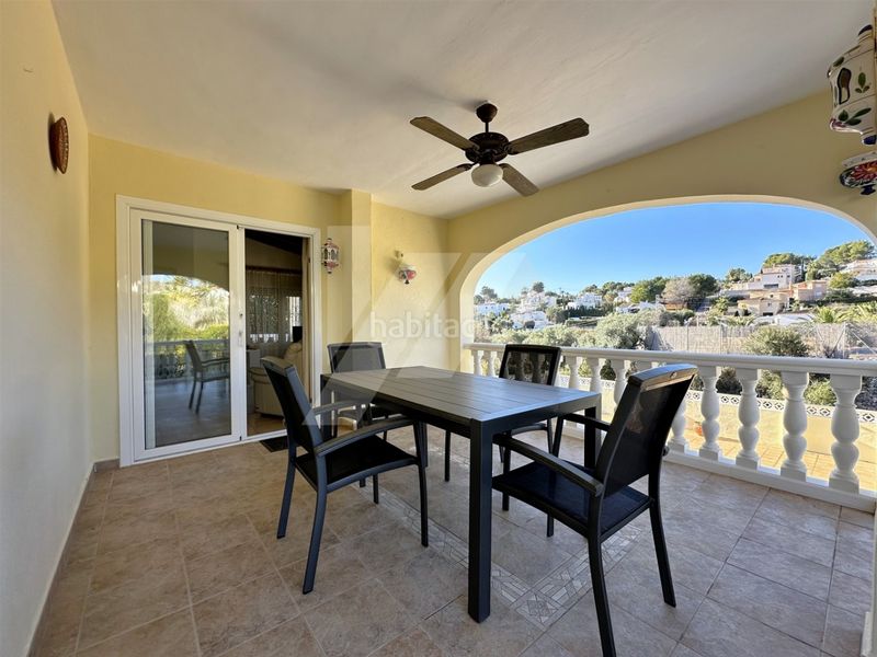 Foto a93721c3-4b26-44c6-8632-726495fc4369. Casa a Cala Advocat-Baladrar Benissa