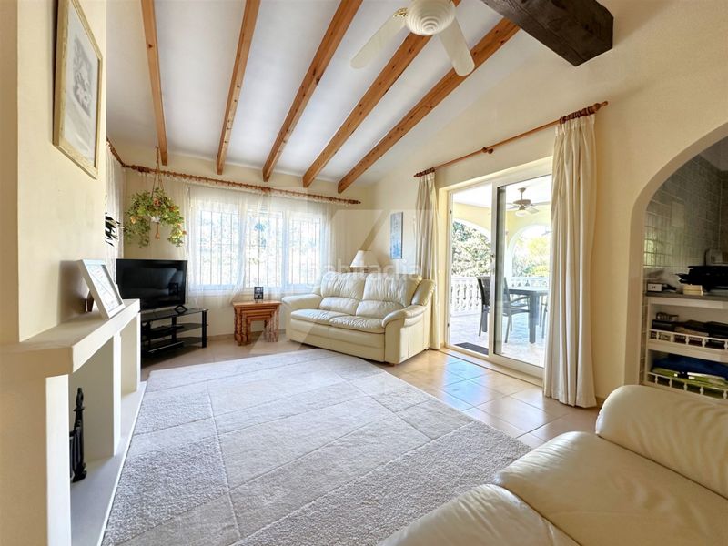 Foto ad86a4df-3fb7-441f-9574-1cc4202a54f5. Casa a Cala Advocat-Baladrar Benissa