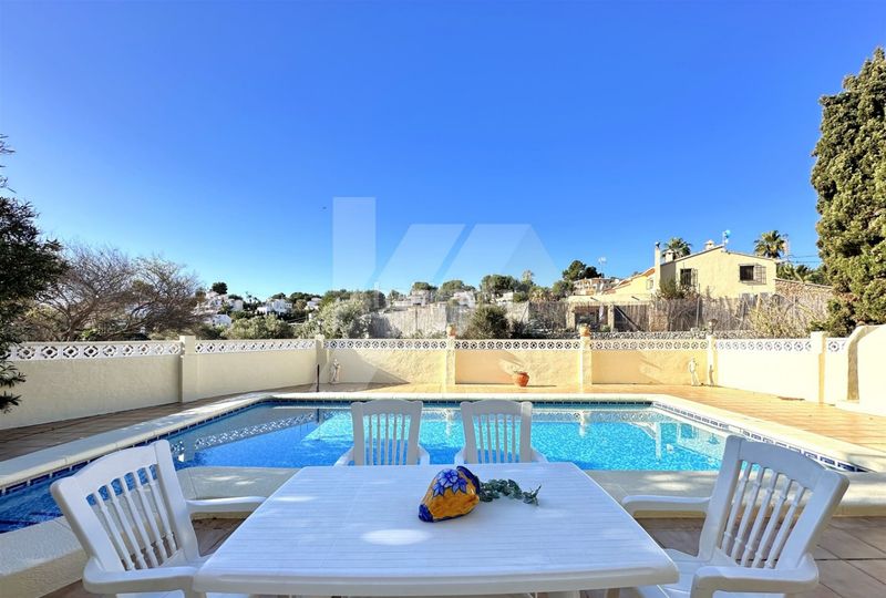 Foto f448b7b3-8a77-4023-a814-8e1d1ad94c7b. Casa a Cala Advocat-Baladrar Benissa