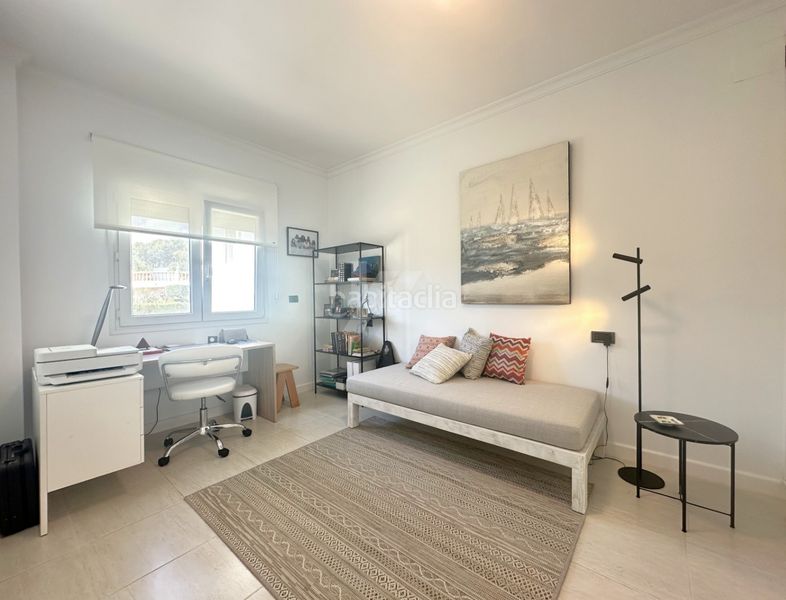 Foto 93bc1541-6c5f-43fe-840d-f8e86cf8ed1b. Apartament a La Fustera Benissa