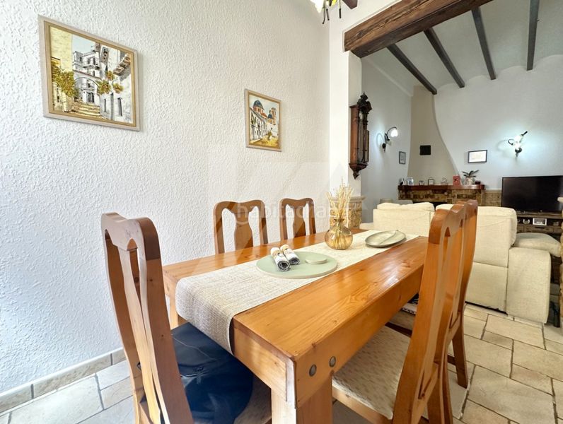 Foto 0d67b545-e431-4d7c-a957-6a0950044a1a. Casa adossada a Teulada