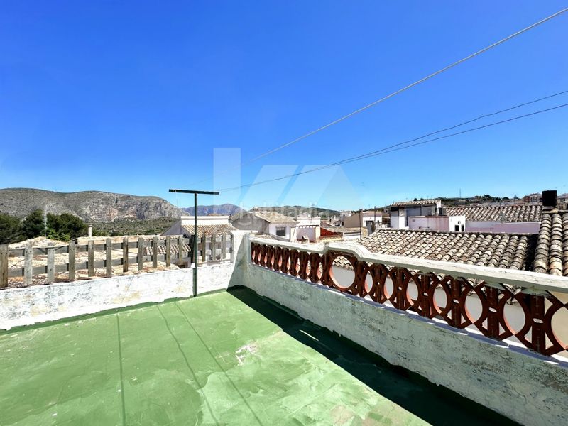Foto c8b5010c-75c9-4c11-814f-b6ad61372e3a. Casa adossada a Teulada