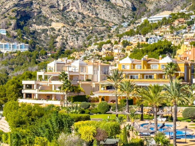 Foto dc34f5bc-1315-4fde-8700-e190bf1d990d. Apartament a Mascarat Altea