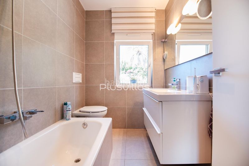 Foto b192bdf5-68c1-4bce-800d-02092516137a. Casa a Benicolada - Las Adelfas Calp