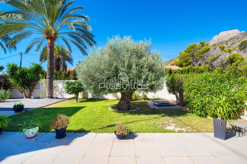 Foto e3bddbb0-58f8-44a5-bd05-f813975d765a. Casa a Benicolada - Las Adelfas Calp
