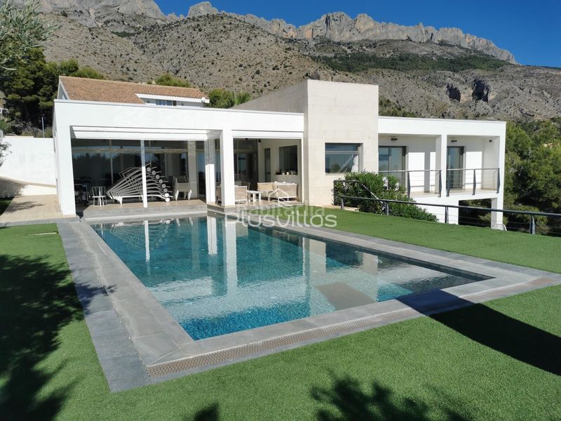 Foto a2b261a0-ac81-4159-96d6-f08047cb42e1. Casa a Altea la vella Altea