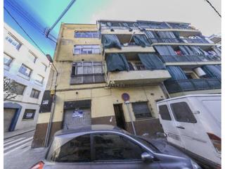 Piso en Lluís el pietós 14. Renta antigua venta con inquilino
