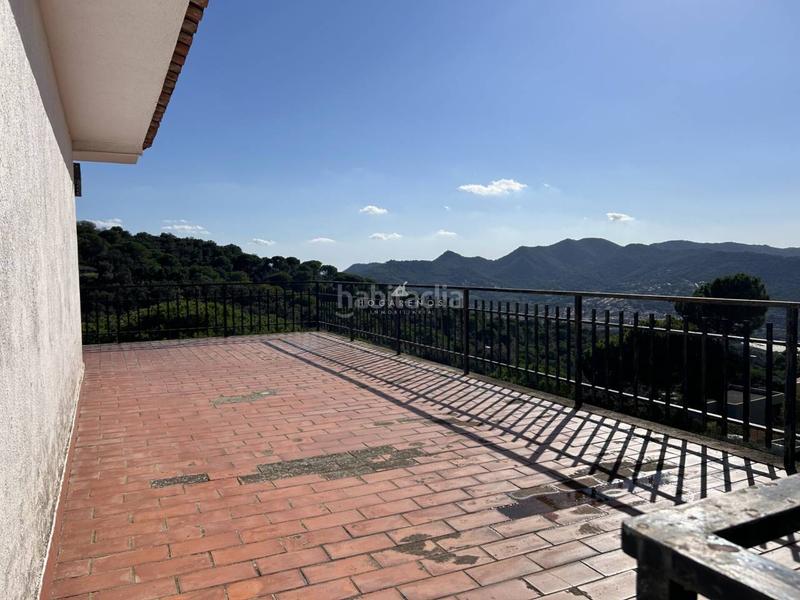 Foto c4774362-2953-44de-ab8b-ed7702e77fc0. Casa amb calefacció aparcament piscina a Urbanitzacions Mataró