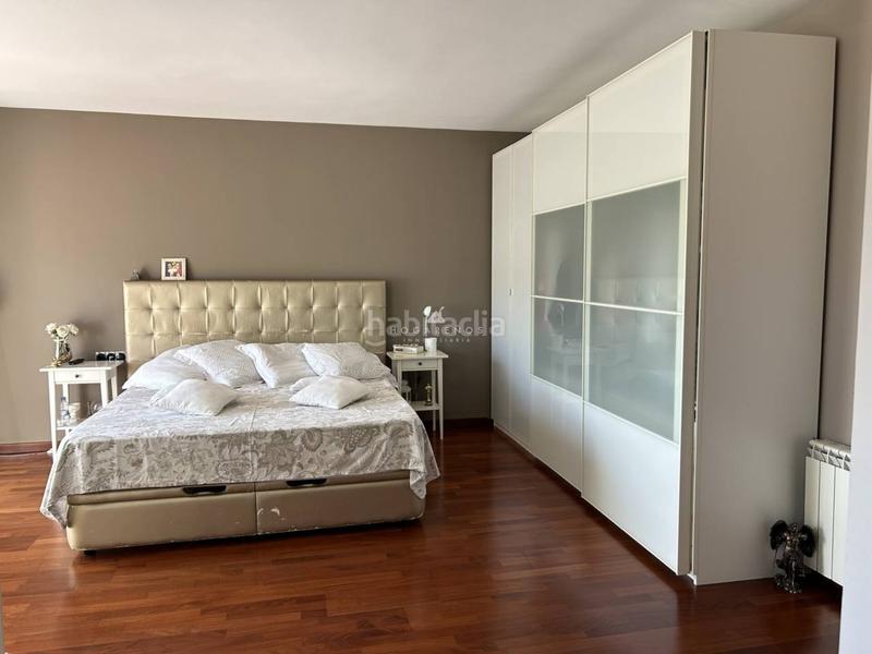 Foto f55ec8ca-a43a-4a80-809d-4b3e471eaef5. Casa amb calefacció aparcament piscina a Urbanitzacions Mataró