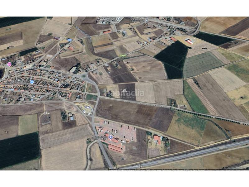 Foto 16866cc3-230c-45c7-85a0-3d0b88204958. Finca rústica a Burgo Ranero (El)
