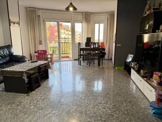 Appartamento in Cerdanyola Sud. Piso con 2 balcones la venta en cerdanyola sud