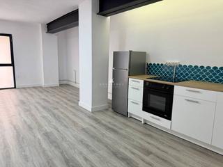 Miete Etagenwohnung in Llefià. Local en alquiler en llefiàartigues08914