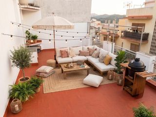 Ground floor in Cerdanyola Nord. Planta baja con terraza en rocablanca