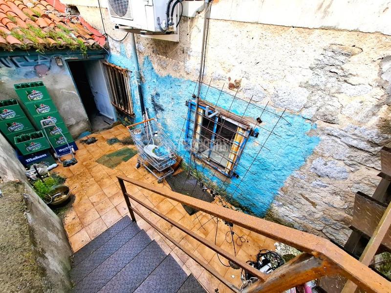 Foto 11cbf726-153a-4b29-8a49-f56a090a01eb. Local comercial a Centro Colmenar Viejo