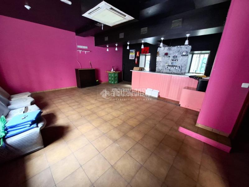 Foto 825a2723-0235-4e21-8401-0f6590a87c85. Local comercial a Centro Colmenar Viejo