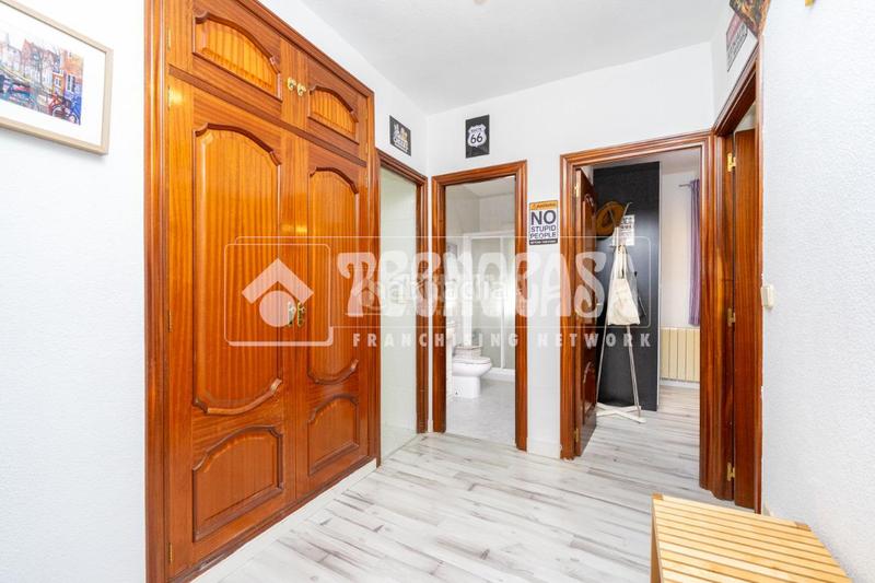 Foto 8c56c6c8-cb35-47c7-8c77-9ec7ba919dd3. Casa bifamiliare con riscaldamento parcheggio in San Andrés Colmenar Viejo