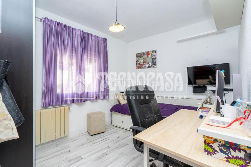 Foto a09f5bdb-0ecf-4ab1-8648-ab540cb9f6cc. Casa bifamiliare con riscaldamento parcheggio in San Andrés Colmenar Viejo