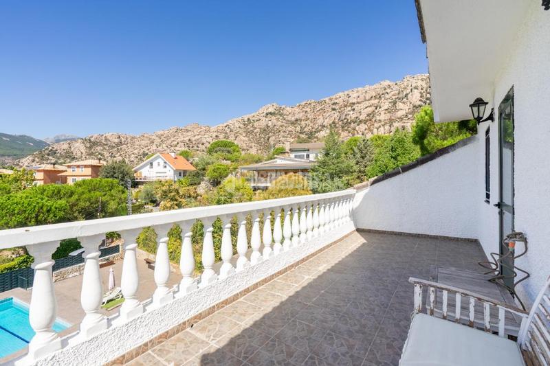 Foto 9400e675-cbe1-4eb2-bdd8-f8252b81e459. Casa aparellada amb calefacció aparcament piscina a Manzanares el Real