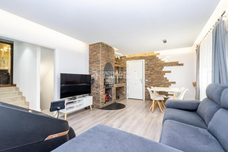 Foto bb5cc4f9-5043-4eb4-8fa3-b930a9175e63. Casa aparellada amb calefacció aparcament piscina a Manzanares el Real