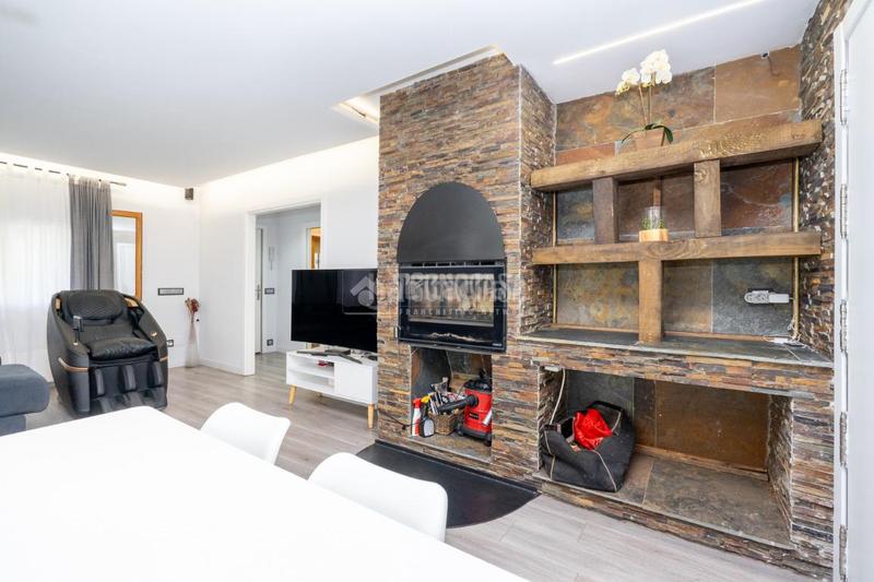 Foto e43bb51a-5075-492a-9c07-4b72fb473bea. Casa aparellada amb calefacció aparcament piscina a Manzanares el Real