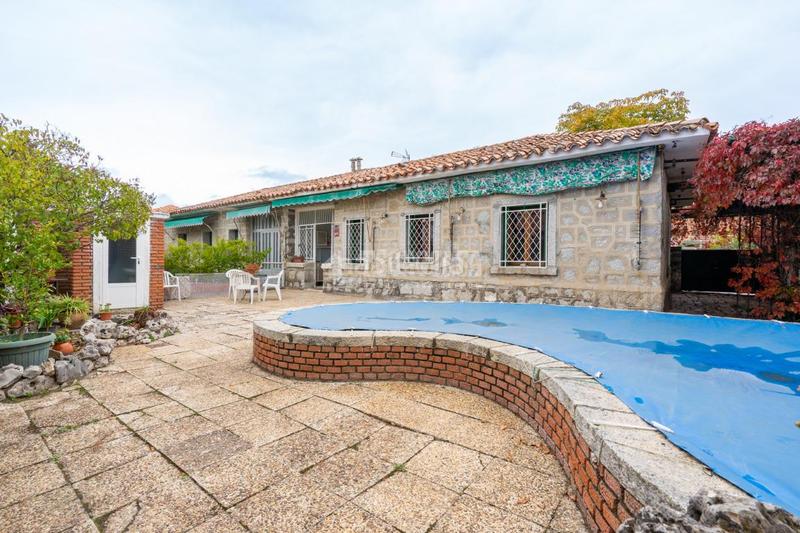 Foto 51d5c0c8-fae3-4d2a-8ef0-7fd2195a339c. Casa bifamiliare con piscina in Fuente Santa Colmenar Viejo