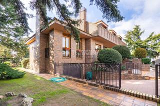 Casa in Fuente Santa. Casa en venta en colmenar viejo