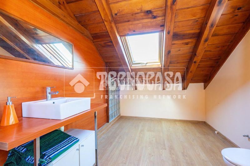 Foto de84dbc9-1fd0-4e46-be6a-7688b368a5d3. Casa a Guadalix de la Sierra