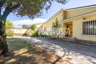 Casa a Fuente Santa. Casa en venta en colmenar viejo